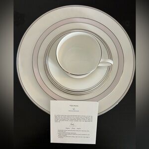 Vera Wang-Wedgwood 5-Piece Pink Duchesse Fine China